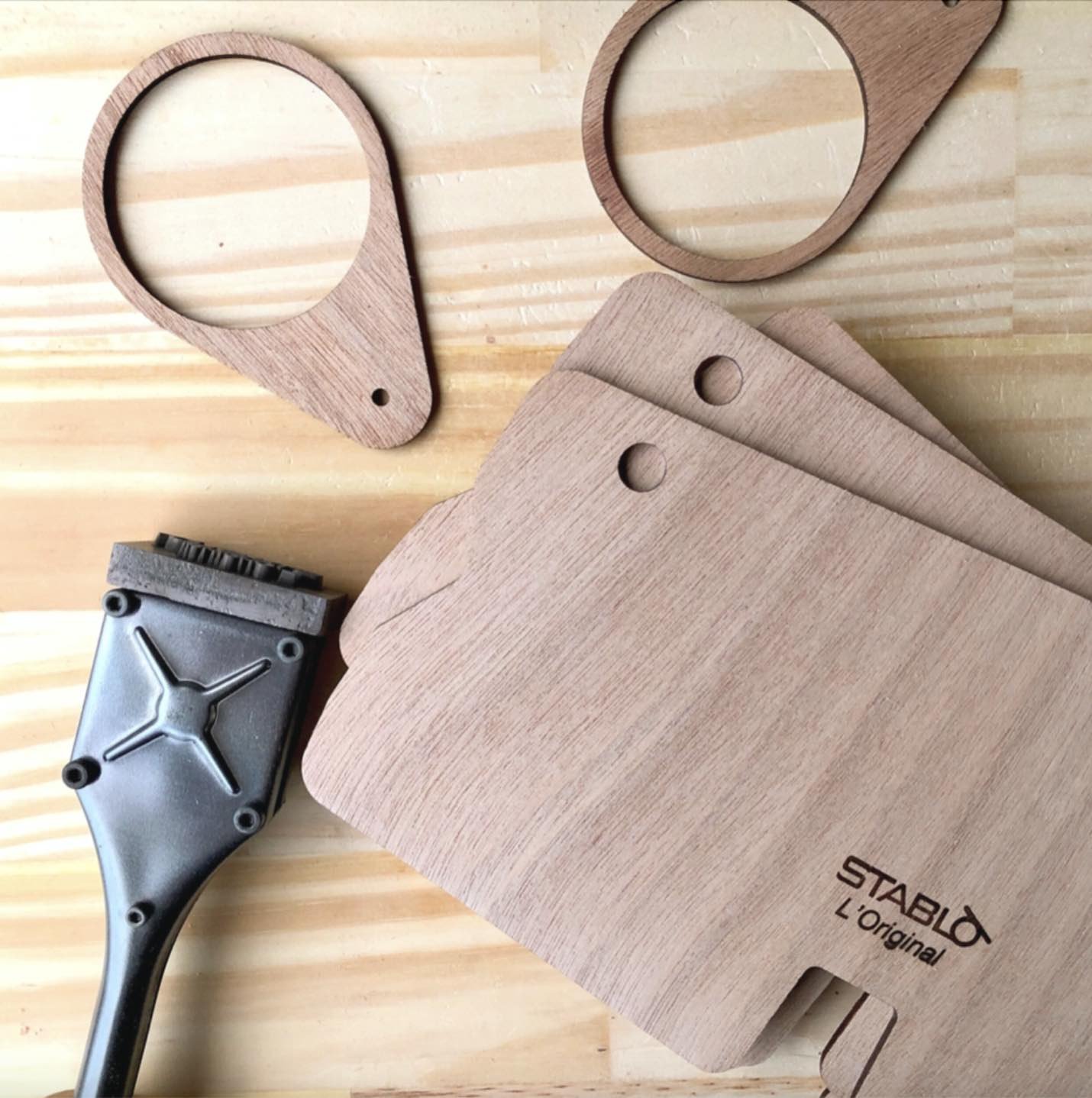 STABLO – No. 9999 L'Original, le nouveau chevalet nomade — StablO